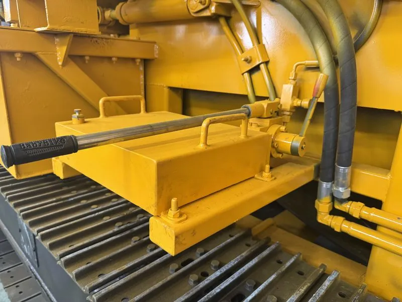 WeiDong WDE1690C electric crawler horizontal grinder, photo 8