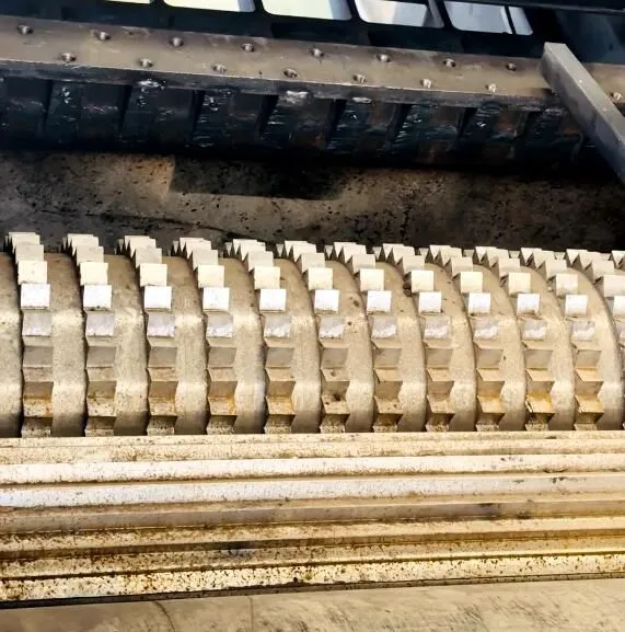 WeiDong WD1690M diesel skid-mount horizontal grinder, photo 3