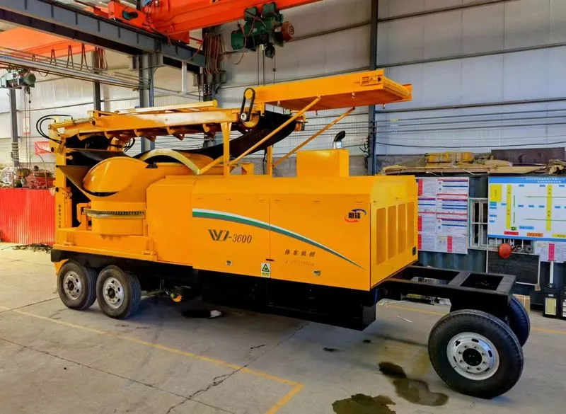 WeiDong WD3600S diesel semi-trailer towable tub grinder, photo 2
