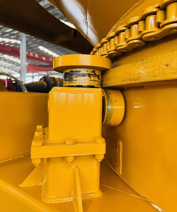 WeiDong WD3600S diesel semi-trailer towable tub grinder, photo 9